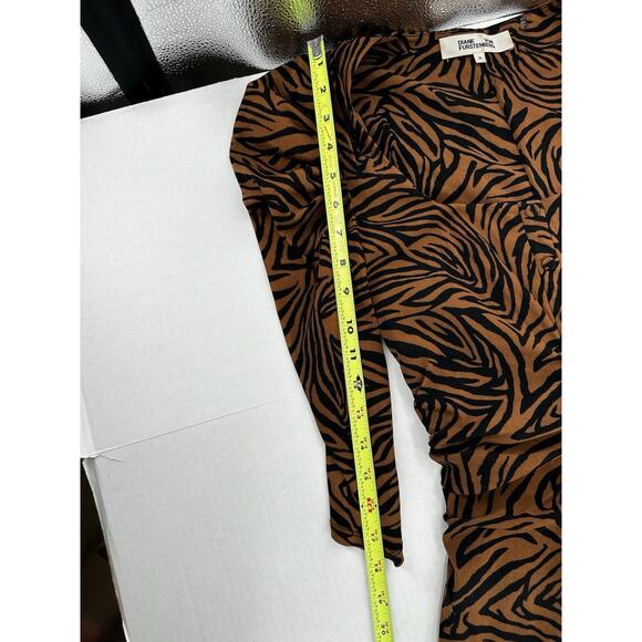 Diane Von Furstenberg Maxi Dress Sz M Animal Print Mesh Rouched Party Event - Picture 14 of 16